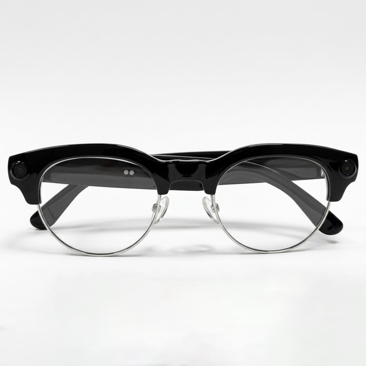 POJETIX P02 AI Smart Glasses – 3/4 Angle View Showing Camera Module and Temple Speaker